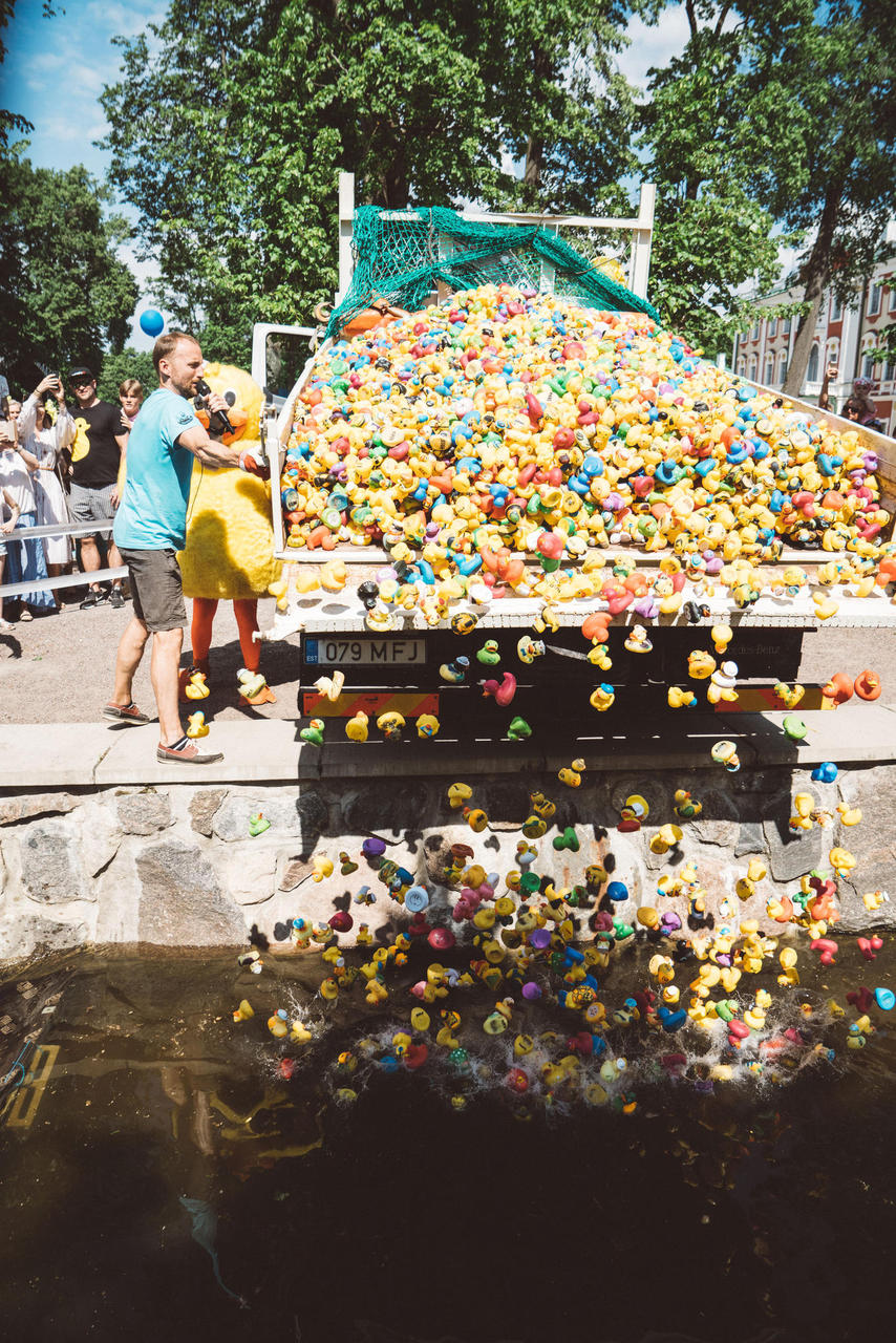 More than 250,000 euros raised for children with cancer in Charity Duck Race